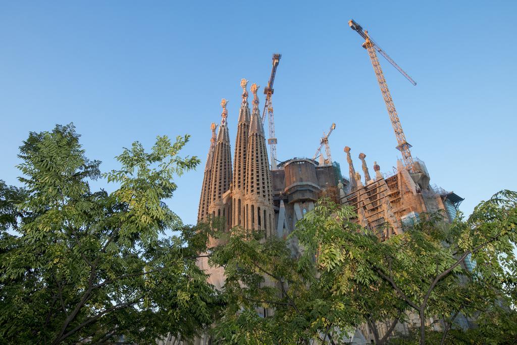 Gaudi Apartment Barcelona Luaran gambar